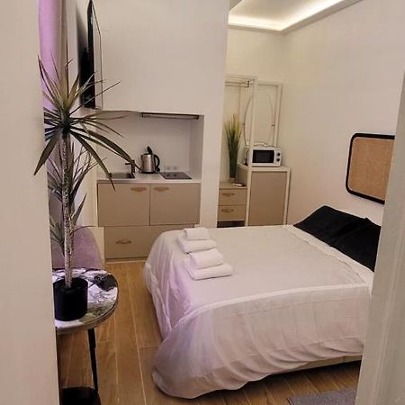 Tiny Studio Rosa - Bairro Alto Lisbon Exterior photo